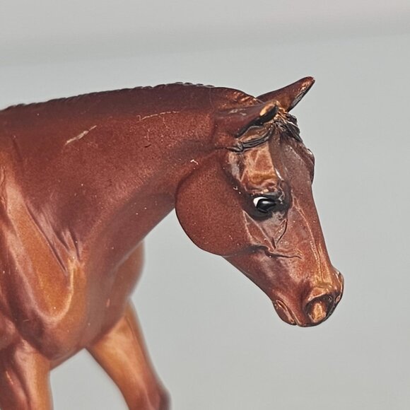 Breyer Stablemate Loping Quarter Horse Crazy Surprise 3 #781154 - Picture 8 of 8